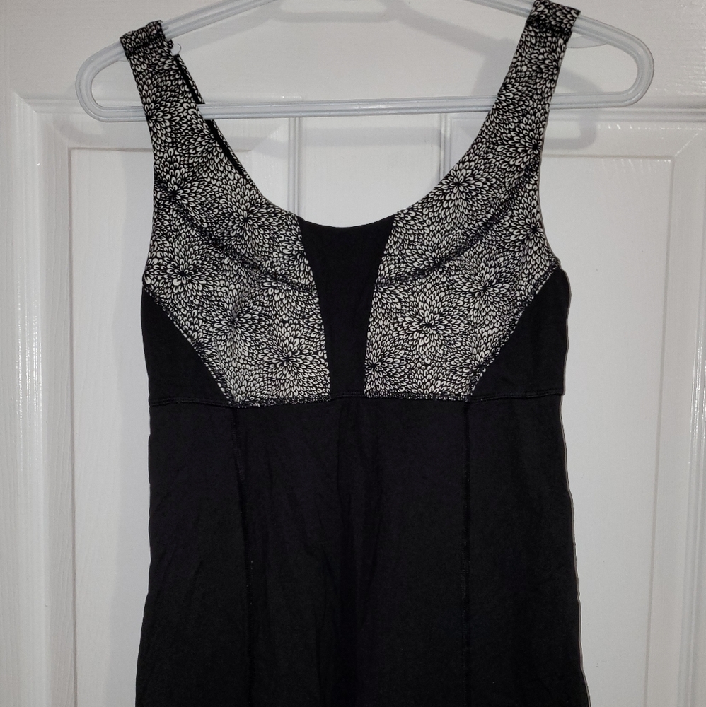 Lululemon Wrappers Delight Tank
